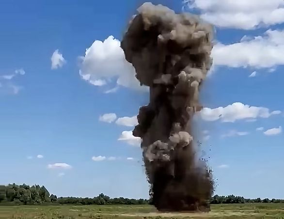Drona descoperită la Plauru a fost detonată (Video) Este al doilea aparat neutralizat în Tulcea în două zile