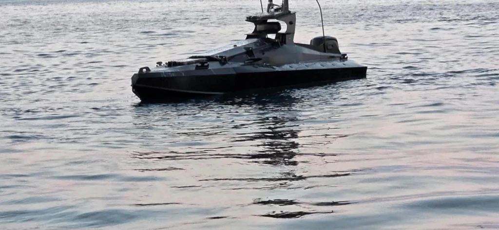 Dronă marină încărcată cu explozibil, lângă Neptun Deep. A fost distrusă cu tunul de bord de un F-16