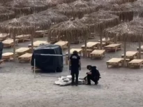 O dronă a fost detonată pe plajă la Olimp. Noroc că e vremea urâtă și turiști puțini (Video)