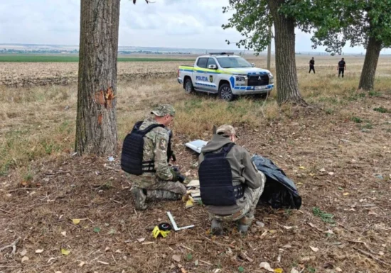 Cinci drone au intrat în Republica Moldova, una a căzut lângă Chișinău. Nicușor Dan e prezent în țara vecină, pentru Ziua Independenței