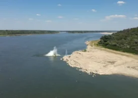Intervenție de urgență pentru creșterea debitului spre Cernavodă. Stânca Pârjoaia a rezistat la explozii. Operațiunea va fi reluată luni (Video)