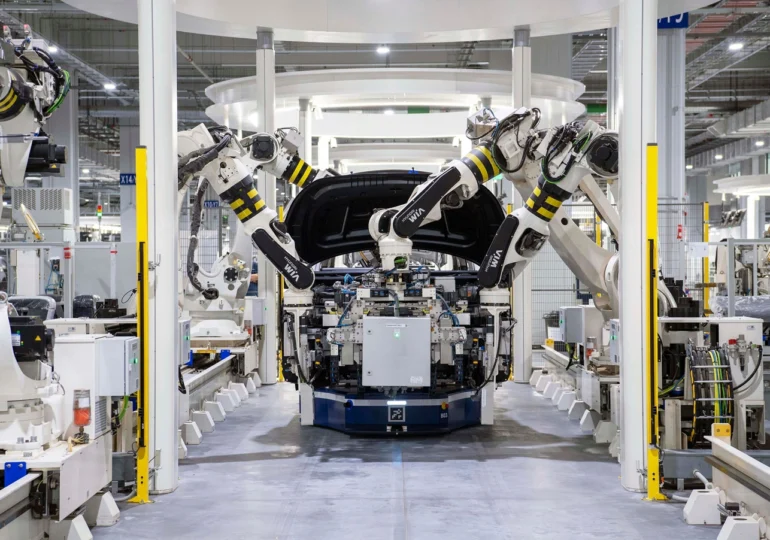 Industria auto germană, unul din stâlpii mândriei naționale, se clatină. Cazul Volkswagen: Un gigant prins între ciocan și nicovală