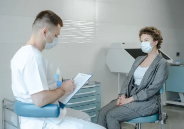 De ce femeile sunt diagnosticate mai frecvent decât bărbații cu boli autoimune? Există și un revers al medaliei
