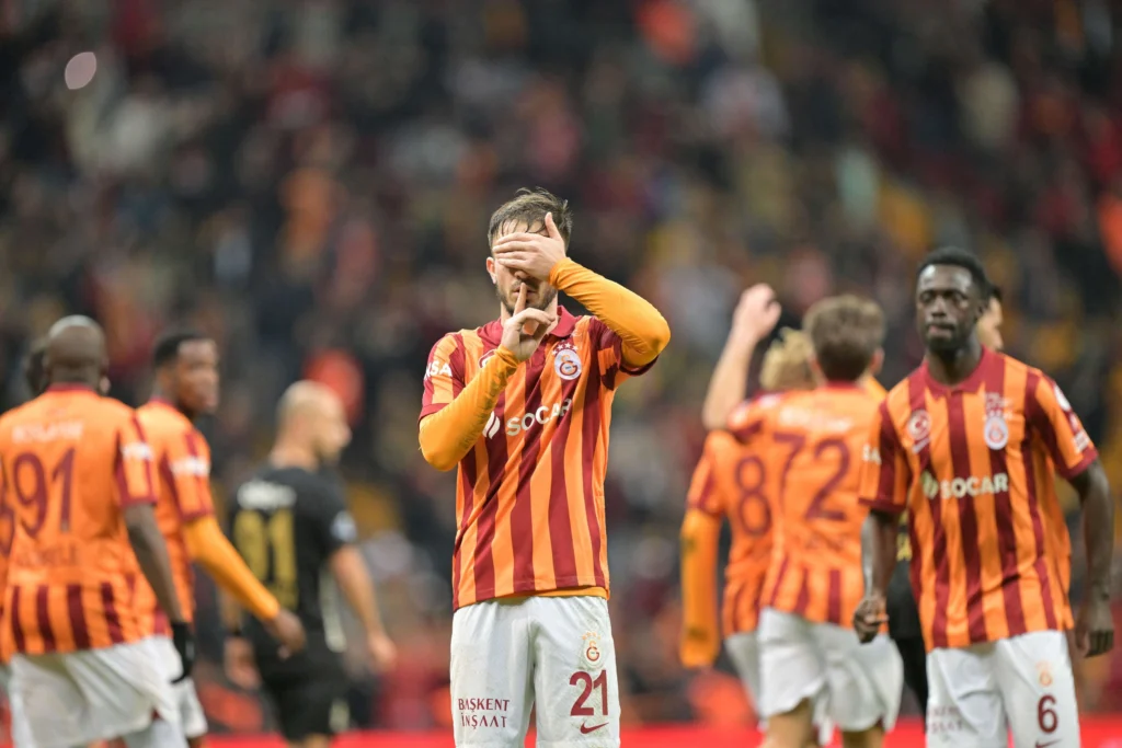 Fotbalist de la Galatasaray, propus la FCSB: Roș-albaștrii au dat răspunsul pe loc