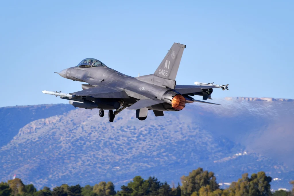 F-16, Falcon