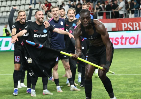 Probleme la FCSB: Roș-albaștrii au o verigă slabă în echipă