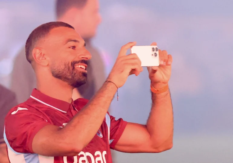 Isterie în Turcia cu Mohamed Salah: Costul transferului, amortizat aproape complet de numărul impresionant de abonamente vândute de Trabzonspor