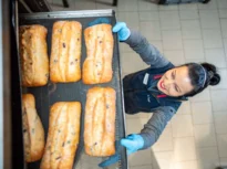 (P) Ți-e foame, dar nu ai timp? 6 combo-uri proaspete din Brutăria Lidl care costă sub 7 lei
