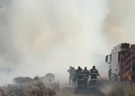 De la caniculă la furtuni violente: acoperișuri smulse și mașini avariate în mai multe orașe. La Avrig ard 50 de hectare (Video&Foto)