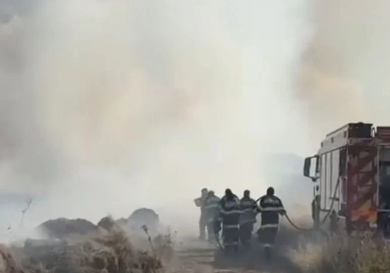 De la caniculă la furtuni violente: acoperișuri smulse și mașini avariate în mai multe orașe. La Avrig ard 50 de hectare (Video&Foto)