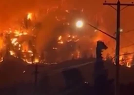 Incendiul care și-a creat propria vreme. Peste 20.000 de oameni evacuați în vestul Canadei