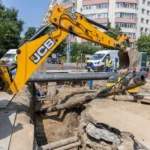 Peste 70 km de rețele subterane sunt modernizate în Capitală odată cu liniile de tramvai. Ciucu preferă ca lucrările să dureze mai mult, dar să fie făcute bine