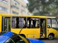 Ziua 1638 Măcel într-un microbuz din Herson. Percheziții la un oficial din cabinetul lui Zelenski. Al doilea val al crizei de benzină lovește Rusia (Video)