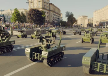 Ucraina nu a avut soldați pentru parada de Ziua Independenței. Așa că au defilat roboții (Video)