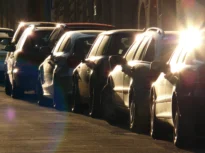 Locul unde nu ai nevoie de bani pentru parcare. Taxa se achită prin rugăciune