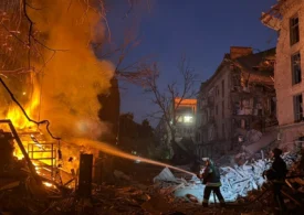 <span style="color:#990000;">Ziua 1646</span> Atac în valuri la Kiev. Răniți în Zaporojie, explozii în Odesa. Ucraina a oprit toate rafinăriile Lukoil