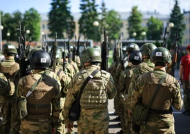 Războiul ascuns al Rusiei se extinde în Europa. Fabricile de armament, atacate cu oameni recrutați de pe Telegram