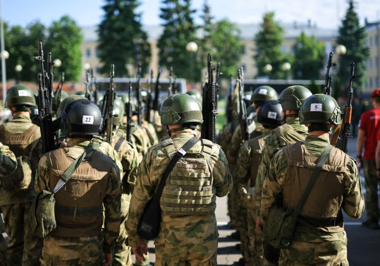 Războiul ascuns al Rusiei se extinde în Europa. Fabricile de armament, atacate cu oameni recrutați de pe Telegram