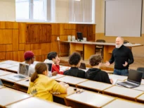 Strategia simplă care a dus la creșterea notelor studenților, cu efecte inclusiv asupra stării de sănătate
