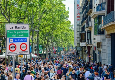 Mii de români pleacă din Spania, țara care a devenit simbolul marelui exod de după 2000