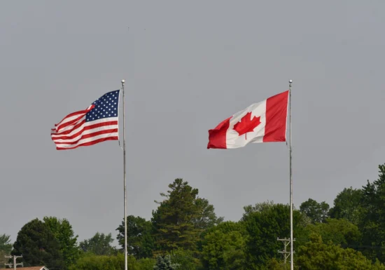 The United States imposes 50% tariffs on some Canadian products. Ottawa will respond "dollar for dollar"