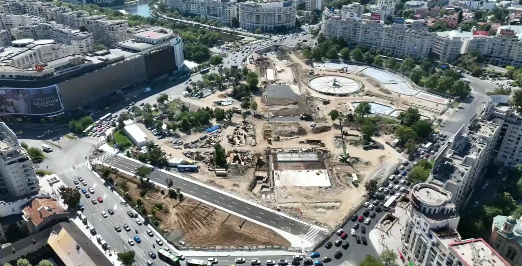 Se redeschide circulația pe un drum din Piața Unirii. Când vor fi ridicate și celelalte restricții