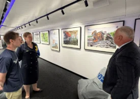 Un tren din Ucraina, transformat într-o galerie de artă, va ajunge în România. Cum arată expoziția pe șine (Foto)