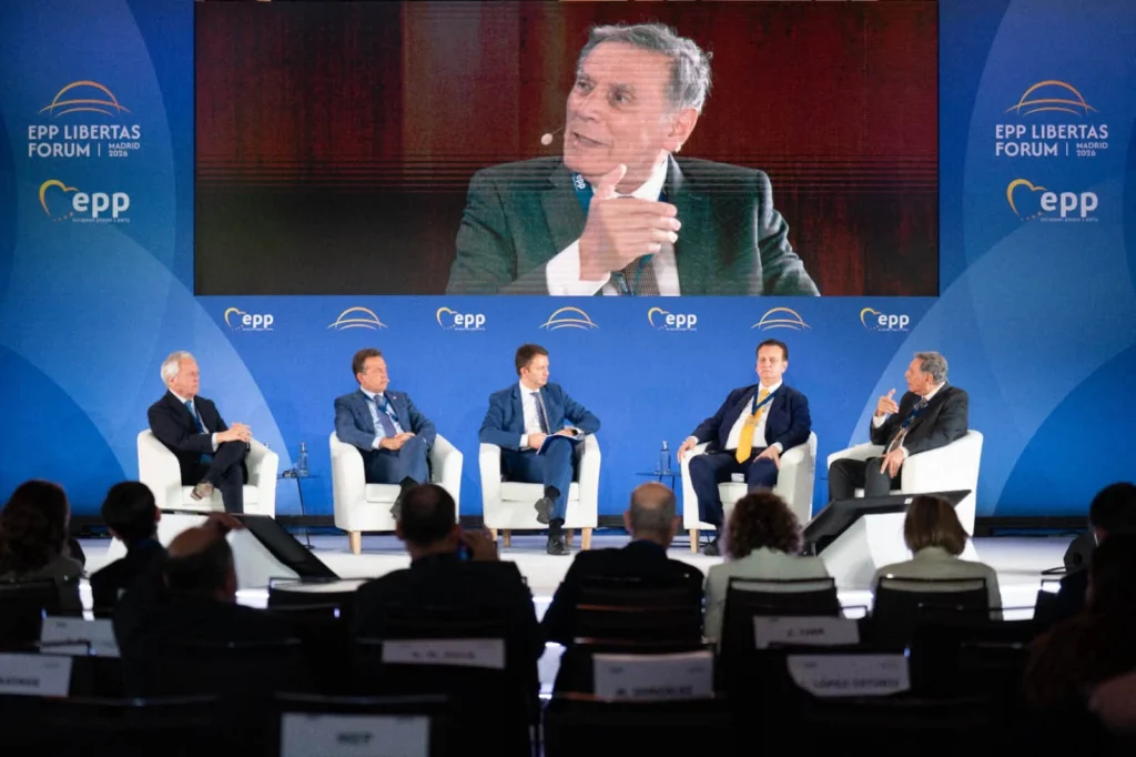 Conservatorii europeni își fac planul pentru 2029. Cum încearcă să recâștige alegătorii extremei drepte