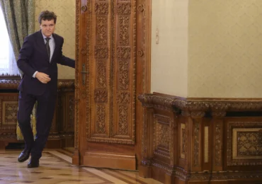 Consultările s-au terminat. Filmul zilei: PSD crede că i se cuvine guvernarea, AUR nu votează fără funcții. Fritz propune două guverne, cu același premier