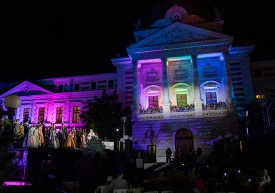 Peste 1000 de spectatori la concertul „Madrigal pentru spitale”