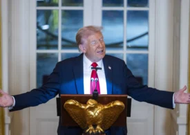 Trump le promite americanilor câte 5.000 de dolari dacă republicanii câștigă alegerile. Vance spune că bogații ar putea fi excluși