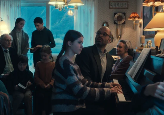 „Fjord”, filmul lui Cristian Mungiu propus pentru Oscar, ajunge în cinematografele din România. Sebastian Stan vine la gala de la București
