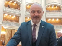 Un senator USR și-a anunțat demisia din partid: Plec pentru că nu vreau să devin spectatorul propriei mele tăceri. Mai pot să-mi păstrez integritatea dacă rămân?