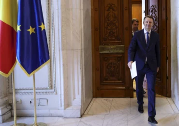 Ce prevede programul de guvernare depus de Siegfried Mureșan: Privatizarea TAROM, schimbări la pensii și o nouă lege a salarizării (document)