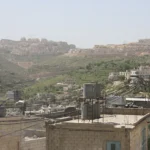 Marea Britanie interzice produsele din coloniile israeliene și acuză „epurarea etnică”. Franța și Canada îi urmează exemplul, Israelul ripostează