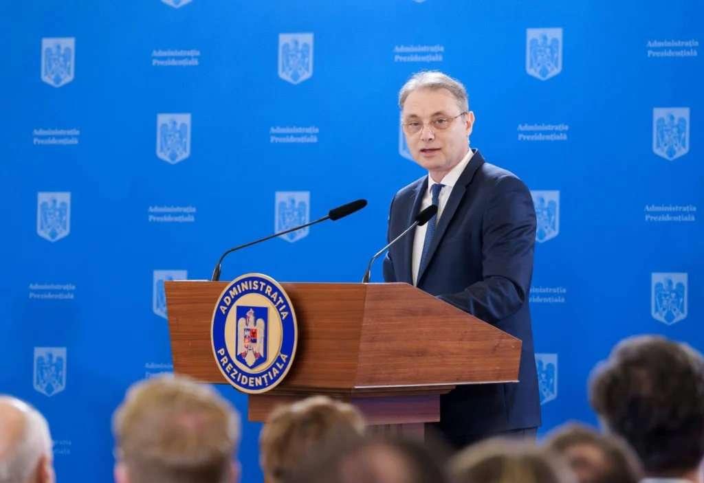 Luca Niculescu, surpriza din „căciula” cu premieri