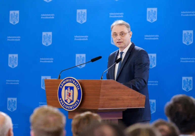 Luca Niculescu, surpriza din „căciula” cu premieri