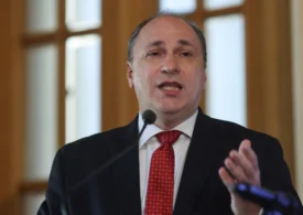 Ministrul Educației: Aproape jumătate dintre elevii României nu stăpânesc suficient matematica și limba română