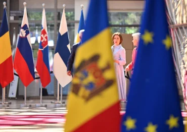 „Moldova este cel mai bun elev din clasa mea”. Cum vede comisarul european pentru Extindere cursa pentru aderarea la UE