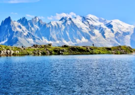 Mont Blanc devine tot mai periculos sub efectul căldurii. Ghețarii se retrag, iar bucăți uriașe de stâncă se desprind din munte