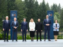România intră în „Carpathian 8”, noul format regional lansat de Zelenski. Acorduri de un miliard de euro, pregătite la primul summit