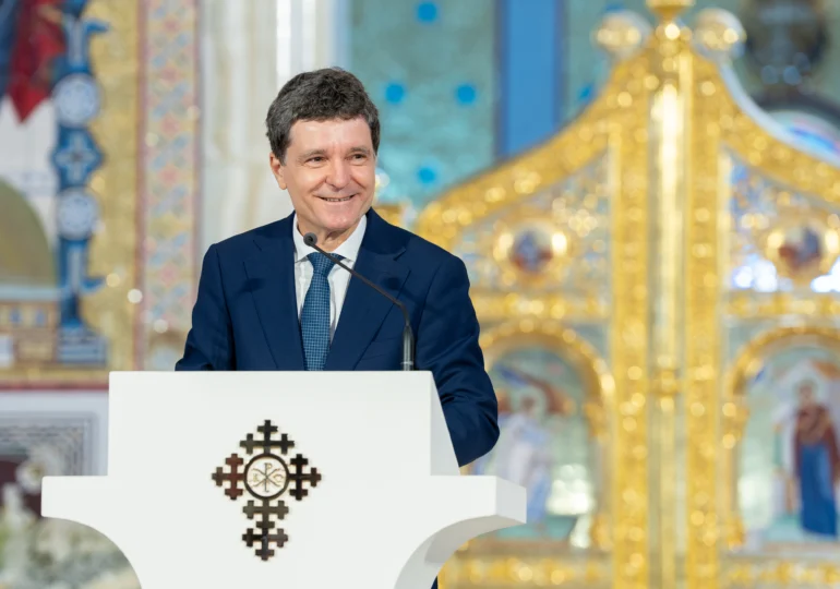 Nicușor Dan, Dumnezeu și legea