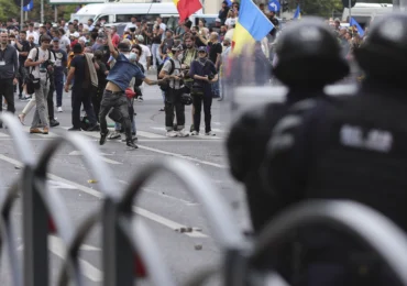 Tudor Chirilă, după violențele din Piața Victoriei: Protestul fermierilor a fost băgat în malaxorul „antisistem” și deturnat. Pe Nicușor Dan îl numește „țeparul suprem”