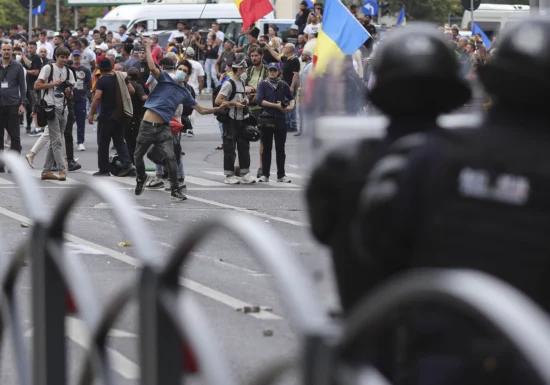 Tudor Chirilă, după violențele din Piața Victoriei: Protestul fermierilor a fost băgat în malaxorul „antisistem” și deturnat. Pe Nicușor Dan îl numește „țeparul suprem”