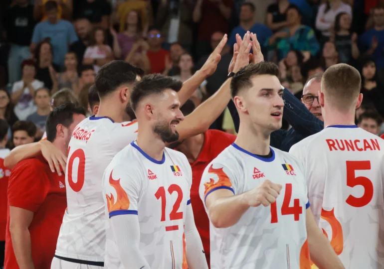 România se califică în sferturile Campionatului European de volei după un succes răsunător