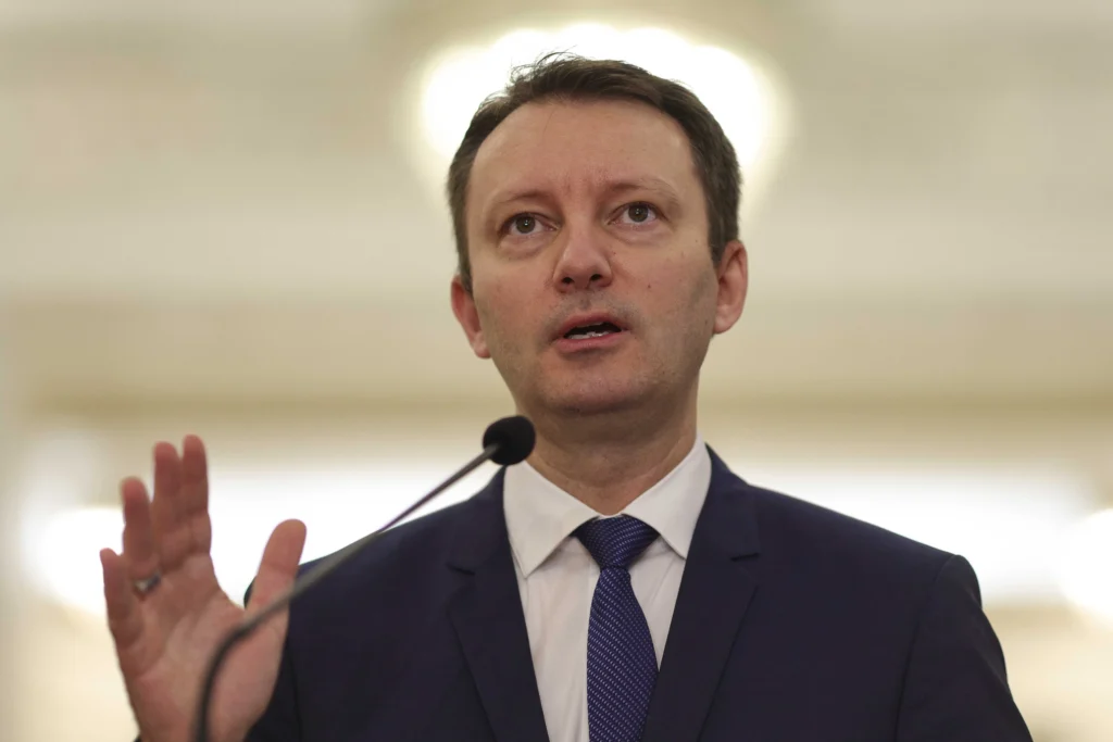 Mureșan a depus programul de guvernare și lista miniștrilor. Începe testul din Parlament