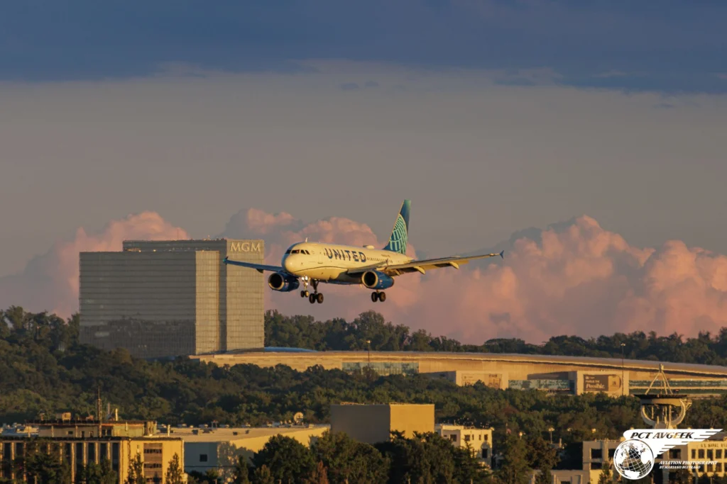 O dronă a oprit temporar traficul aerian pe aeroportul Reagan din Washington