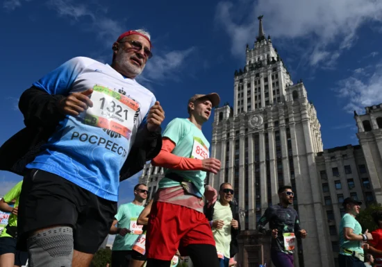 Sportul și somnul: cum poate mișcarea să ne ajute să dormim mai bine