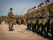 Polonia construiește cea mai mare armată din Europa și se orientează către producția internă de armament
