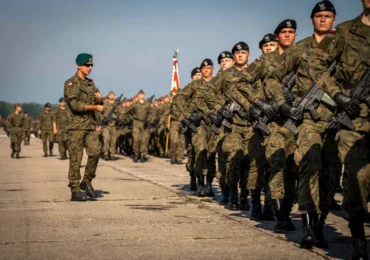 Polonia construiește cea mai mare armată din Europa și se orientează către producția internă de armament